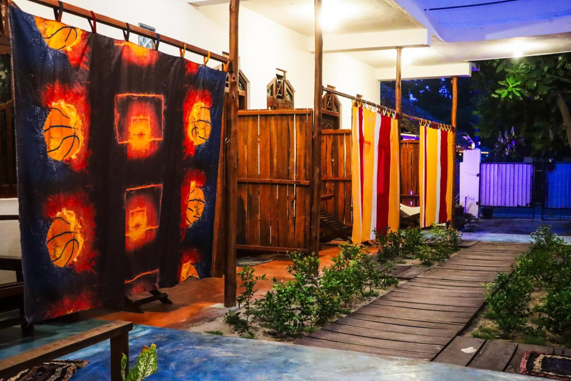 Surfers Park Arugambay Bed & Breakfast Vịnh Arugam Ngoại thất bức ảnh