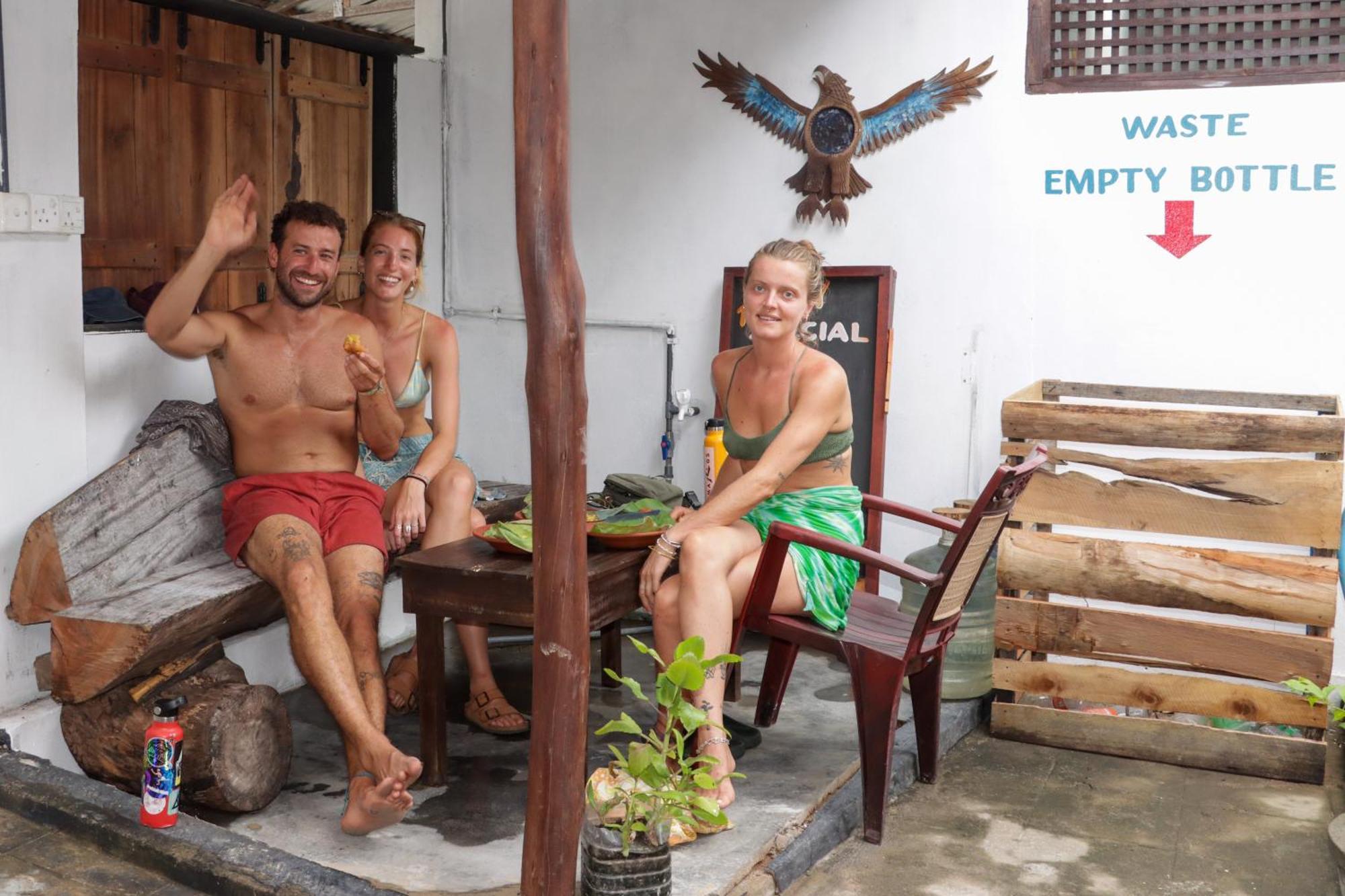 Surfers Park Arugambay Bed & Breakfast Vịnh Arugam Ngoại thất bức ảnh