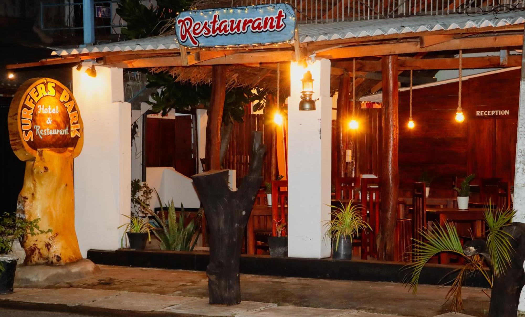 Surfers Park Arugambay Bed & Breakfast Vịnh Arugam Ngoại thất bức ảnh
