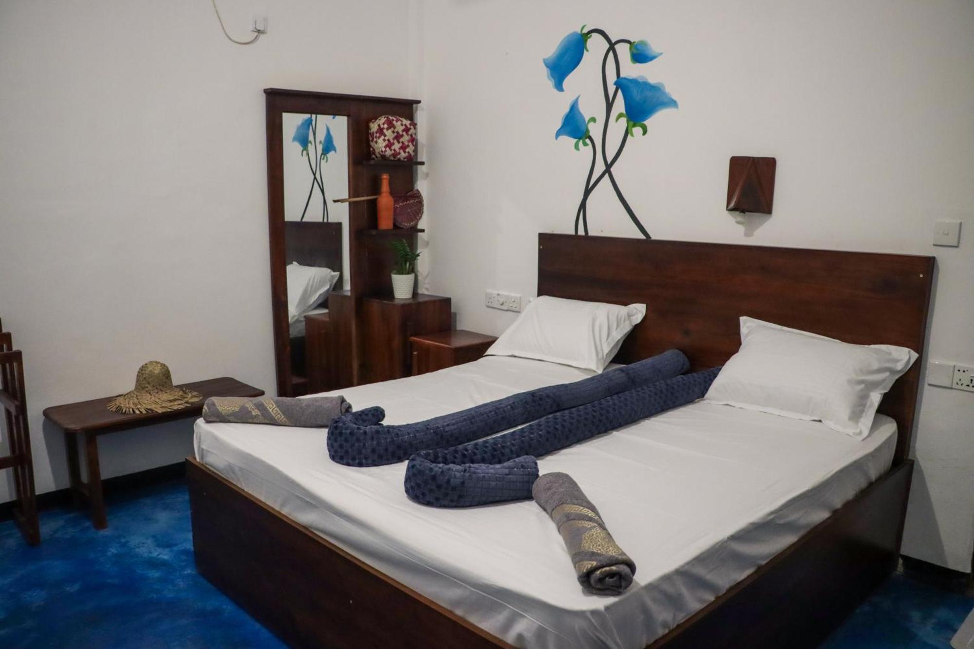 Surfers Park Arugambay Bed & Breakfast Vịnh Arugam Ngoại thất bức ảnh